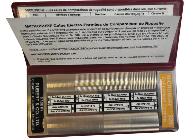 Jeu de cales échantillons de comparaison d’états de surface par groupe d’usinage, pour estimation de la rugosité par comparaison visio-tactile